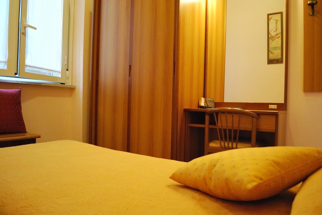 Hotel Galleano Laigueglia Cameră foto